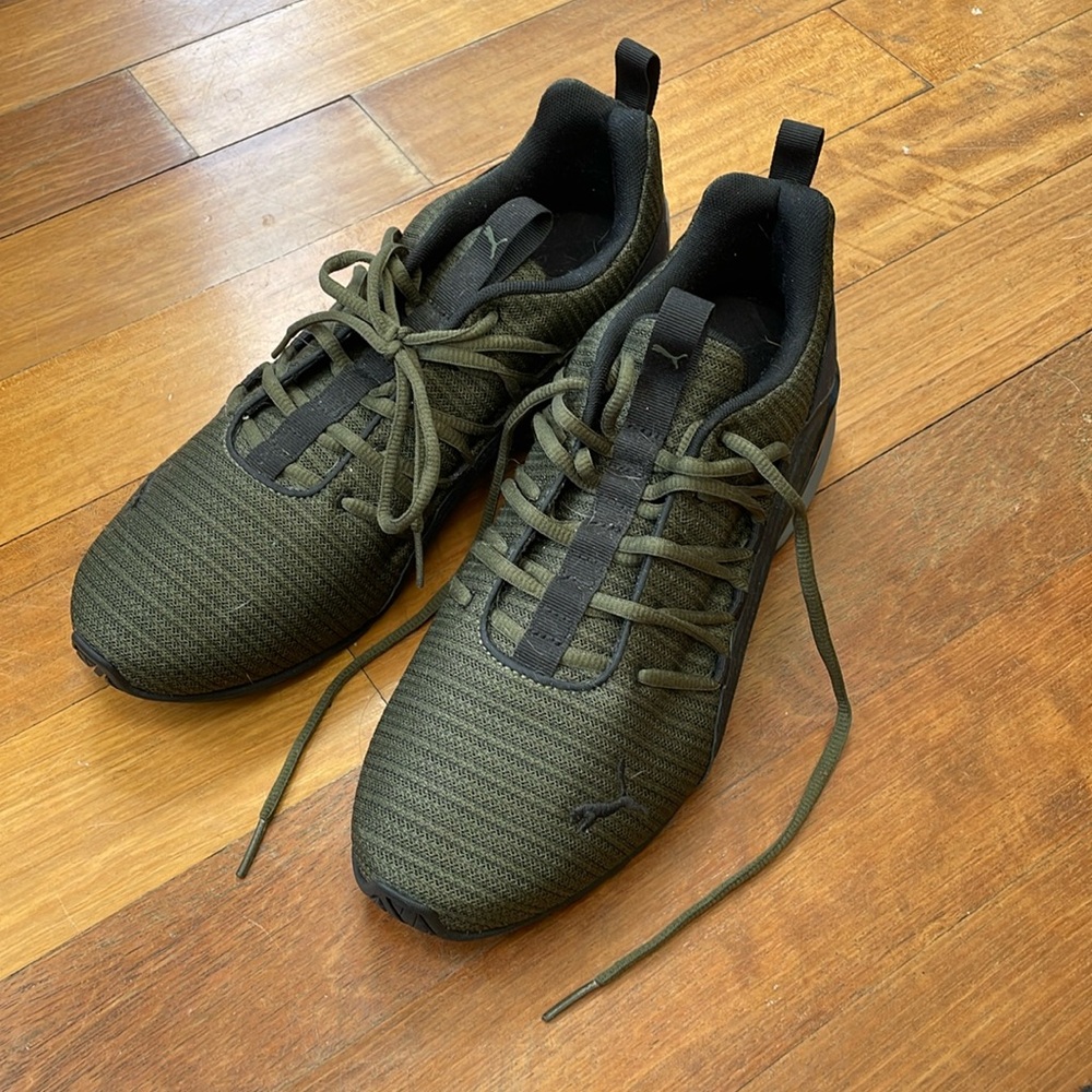 Men’s Dark Green Puma Sneakers